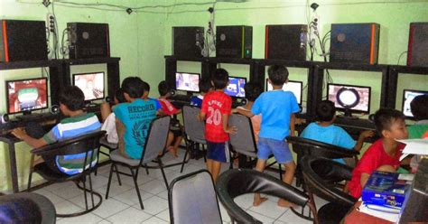 Pengaruh warnet terhadap budaya game online Indonesia